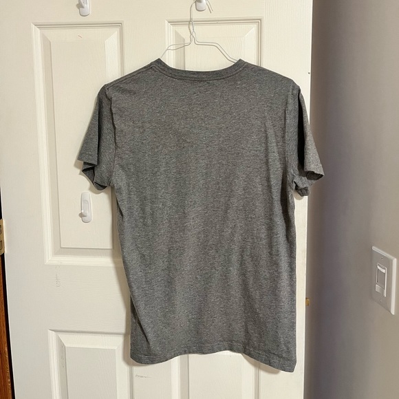2 Pack American Eagle T-Shirts, Size Small - Picture 2 of 6